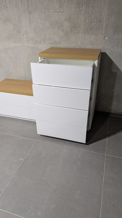 Conjunto de Cómodas Modernas Branco e Carvalho – Excelente Estado