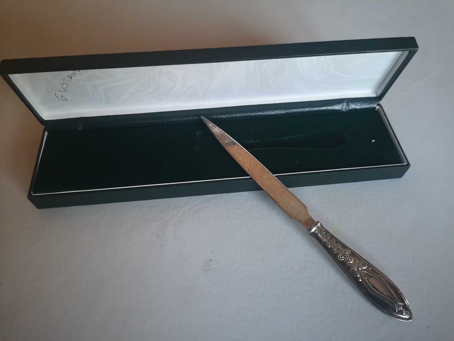 1 abre cartas com cabo em prata