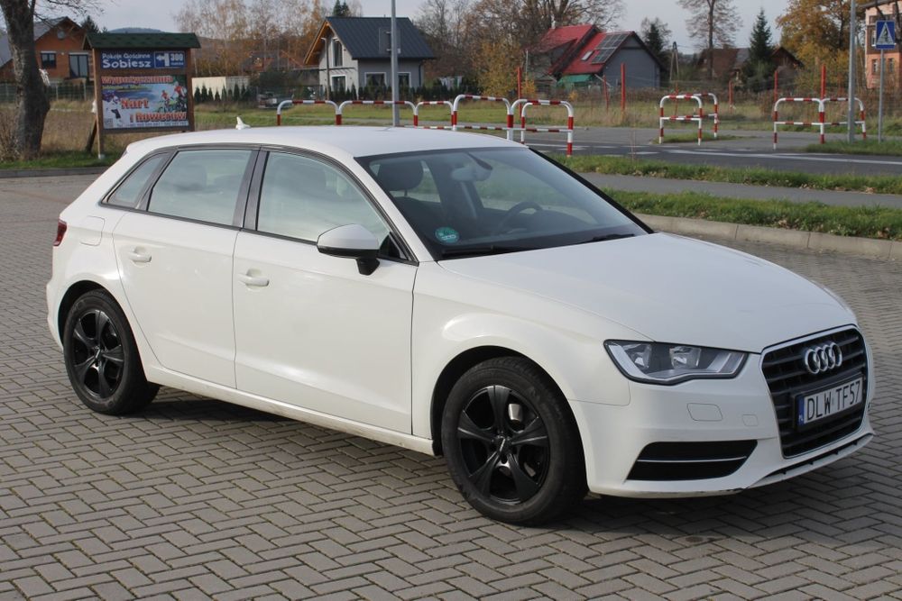 Audi A3 2.0 TDI 2013r 5'cio drzwiowa Klimatyzacja  Navi Alufelgi 17