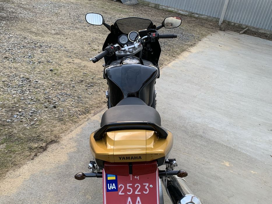 Продам мотоцикл Yamaha Fazer 600