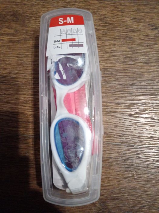 Очки crivit для плавания