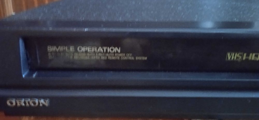 magnetowid orion VH897RC