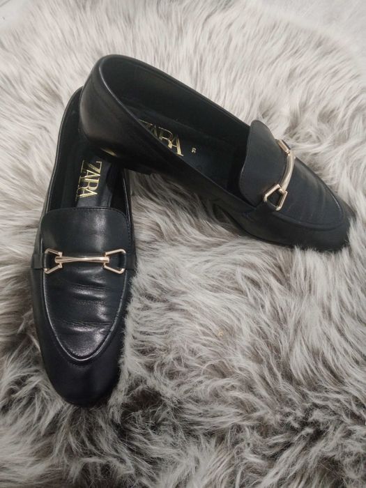 Zara czarne skórzane buty mokasyny damskie sztyblety na wiosnę 39