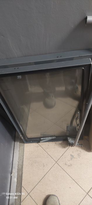 Wyłaz dachowy - antracyt roz 47x73