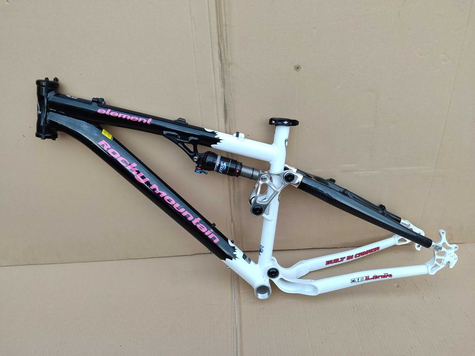 Rama MTB Full Rocky Mountain Element Roz.16.5" Alu-Carbon Super Stan !