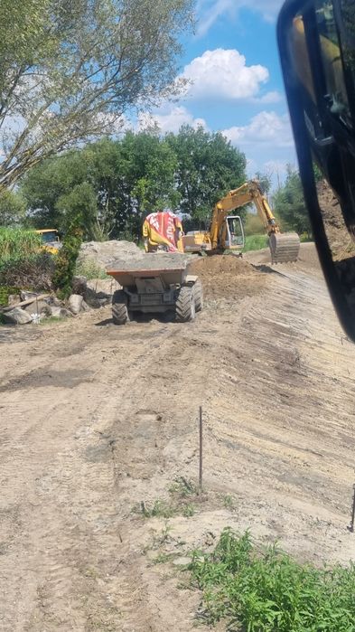 Kopanie stawów, czyszczenie stawów, odmulanie stawów, koparka long