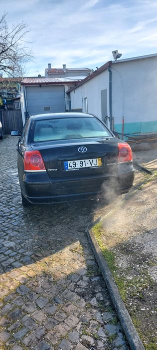 Toyota Avensis 1.6 super estado