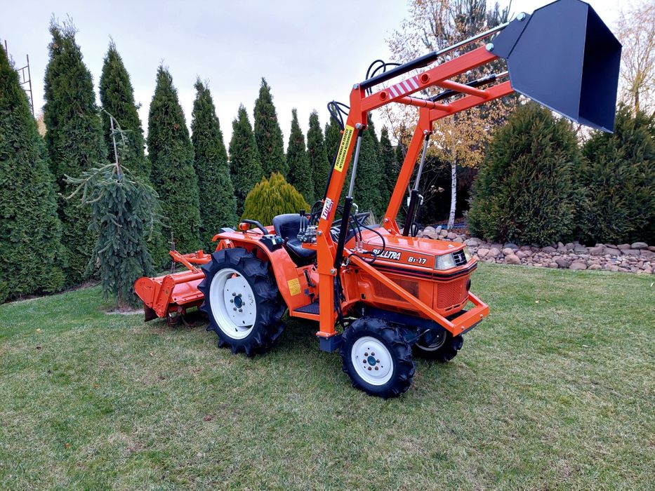 Traktorek Kubota 17KM 4x4 4x2 ładowacz glebogryzarka Jak Nowy