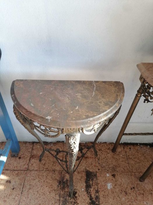 Mesa e espelho em bronze - Bom preço e bom estado