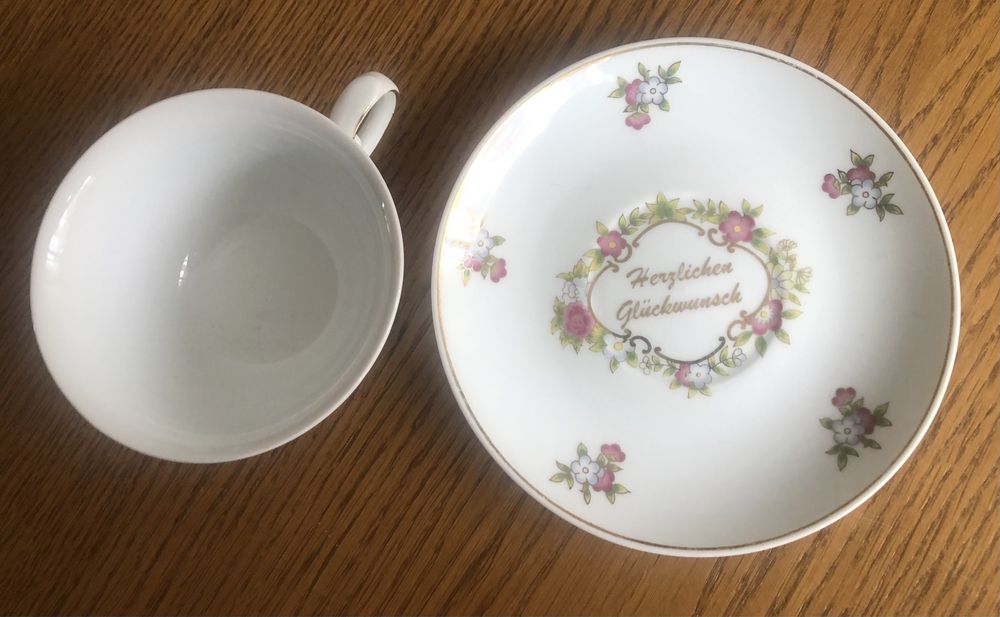 Filiżanka z talerzykiem