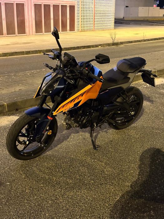 KTM Duke 125 de  2024 – Como Nova