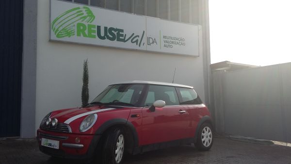 Guarda-lamas esquerdo MINI Mini (R50, R53)