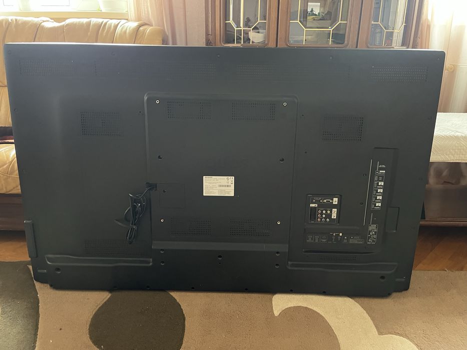 Телевізор SHARP LCD LC-60LE635E