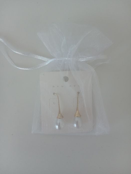 Kolczyki długie perły