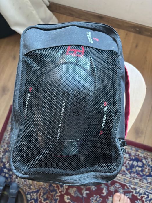 Capacete de ciclismo Abus gamechanger equipa Tudor