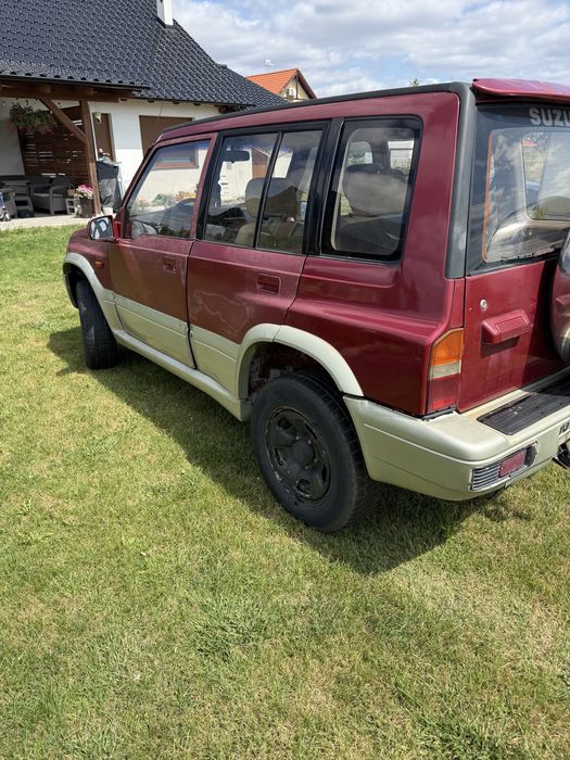 Suzuki Vitara 2.5 V6 144KM