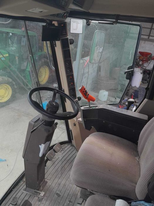 John Deere 1570 Kombajn Zbożowy New Holland Class