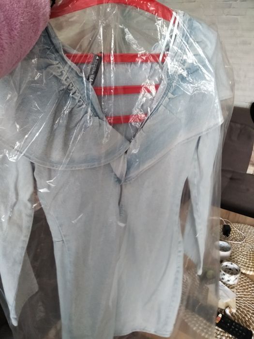 Джинсова інстаграмна сукня від Zara