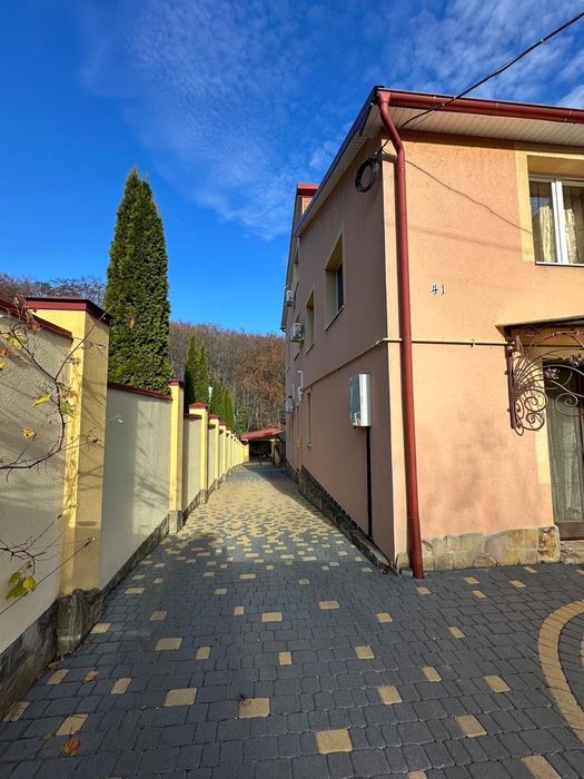 Продаж будинку від власника