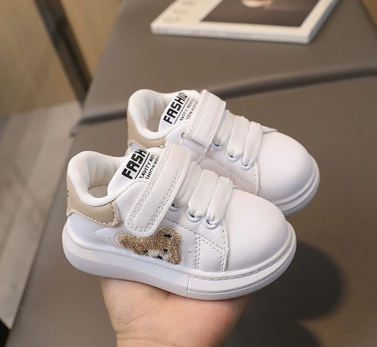 Круті кросівочки для малечі