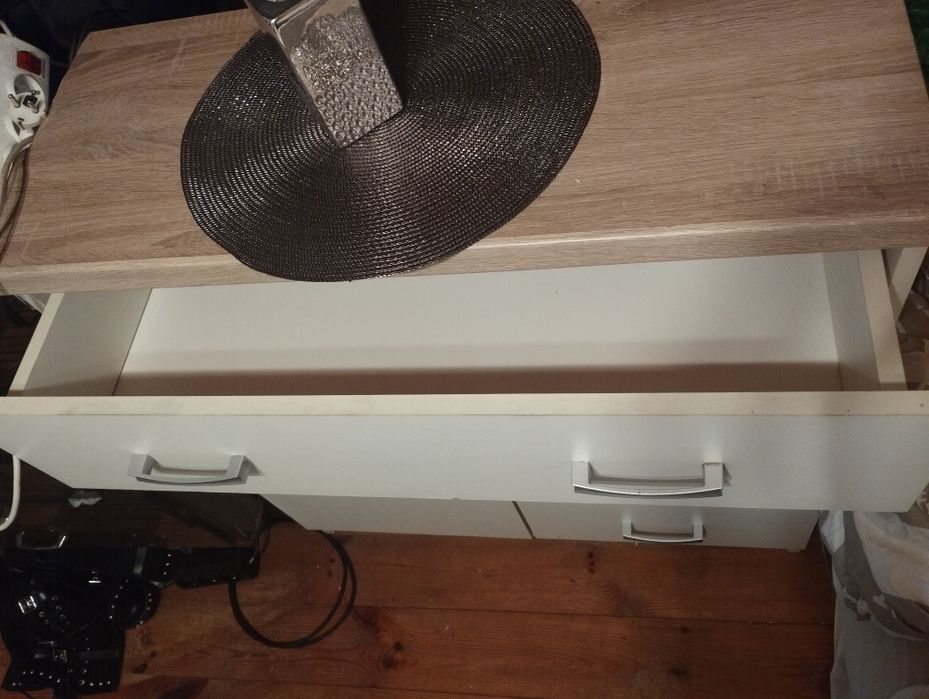 Zestaw mebli dziecięcych dąb Sonoma komoda szafka dwa Słupki stojace