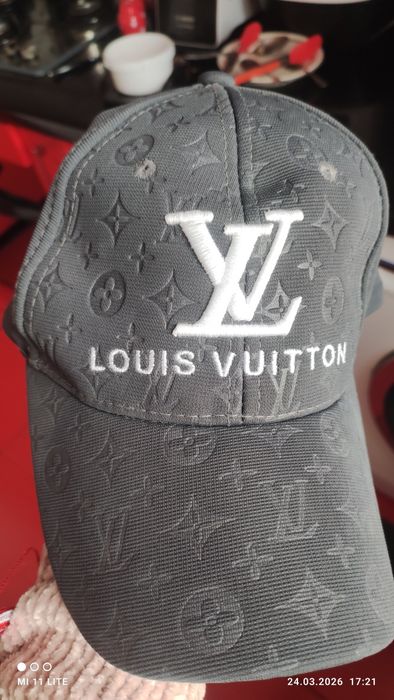 Бейс Louis Vuitton