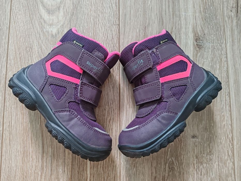 Продам зимові черевики для дівчинки 25 розмір