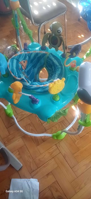 Centro de atividades saltitão