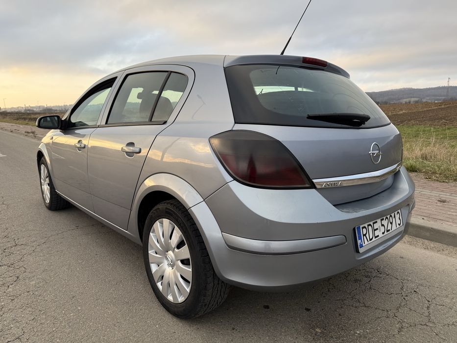 Opel Astra H 1.7 CDTi 80km 2004r