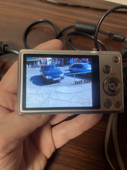 Цифровой фотоаппарат casio Exilim  ZS-10 с зарядным