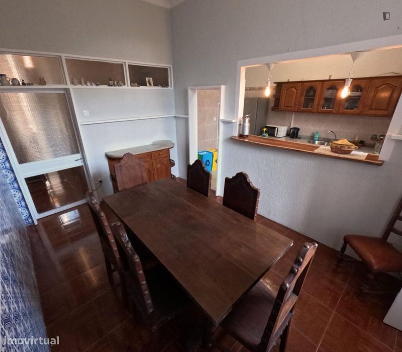 Quarto - localizado em Bonfim Porto