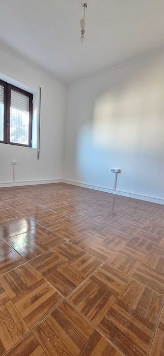 T2 - ARRENDAMENTO LEGAL - metro da Levada