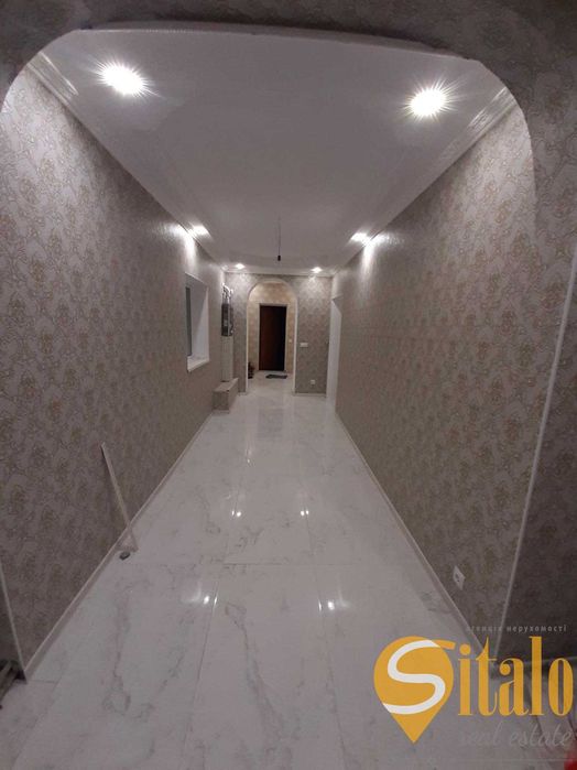 Продаж сучасного будинку