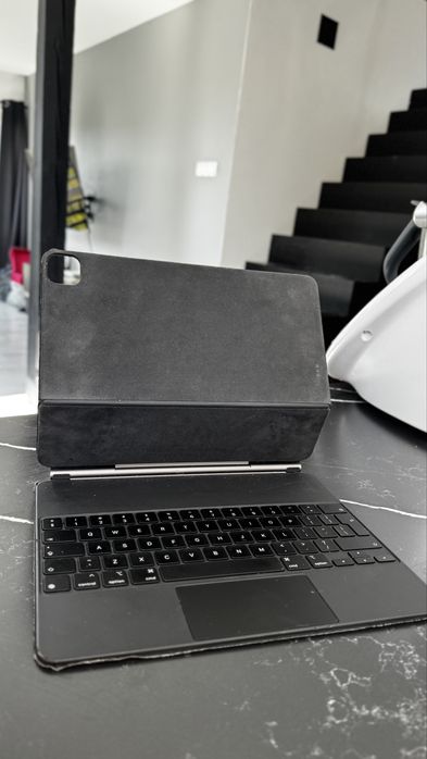 Ipad Pro M1 256GB 12.9 Cellular + Magic Keyboard + Gratis