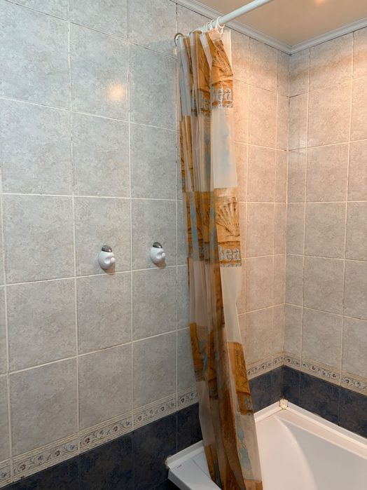 Продам простору 3-кімнатну квартиру в Центрально-Міському районі, проспект Миру 4