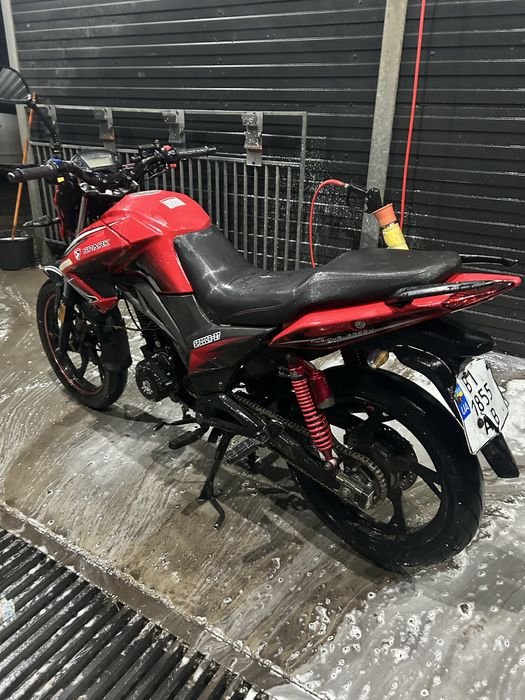 Spark r27 200cc.