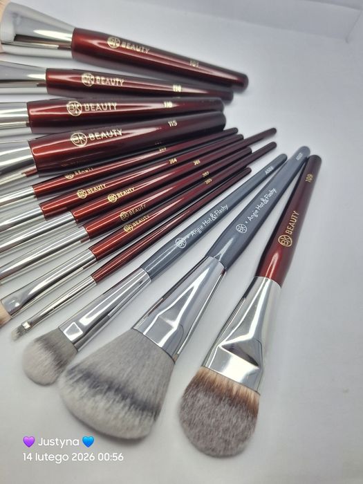 Duży zestaw 13 pędzli do makijażu twarzy i oczy BK BEAUTY