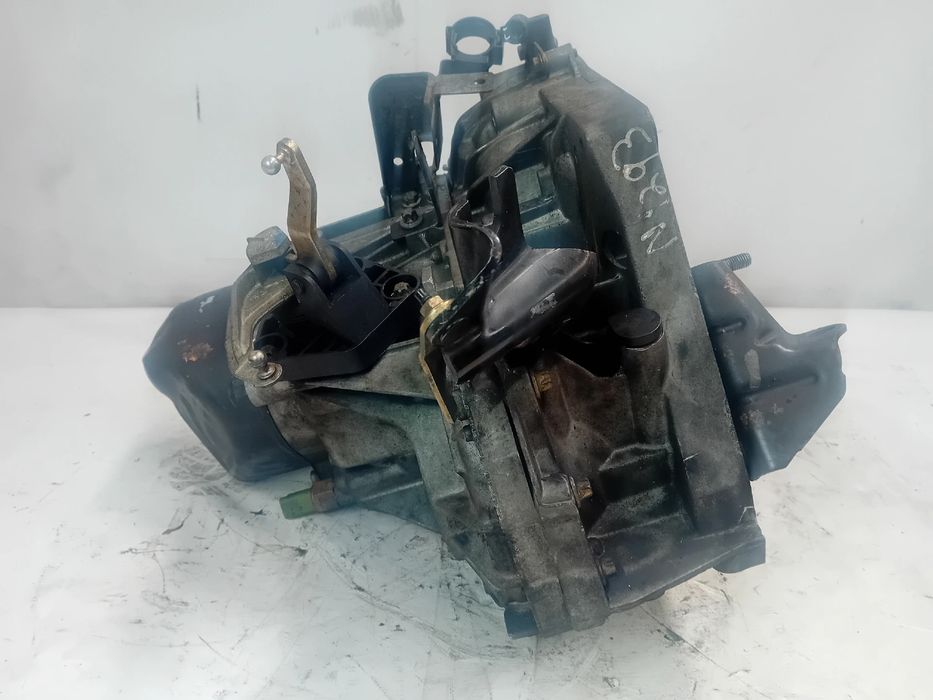 Caixa de velocidades manual NISSAN Almera II Hatchback (N16)