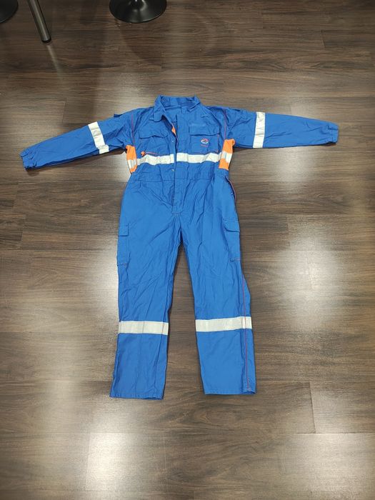 Sprzedam kombinezon roboczy TotalEnergies! BHP! Rozmiar: XL!