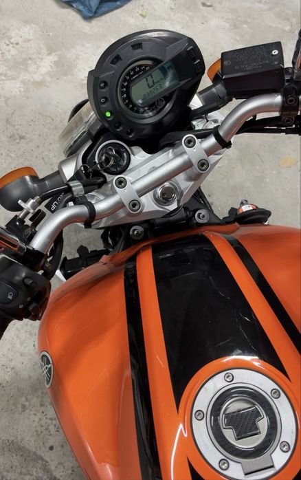 Motocykl Yamaha FZ6N