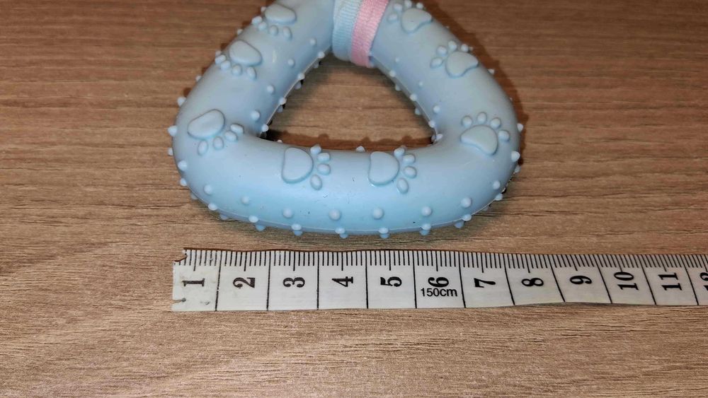 Gryzak Dla Psa Trójkąt Gumowy Sznurek