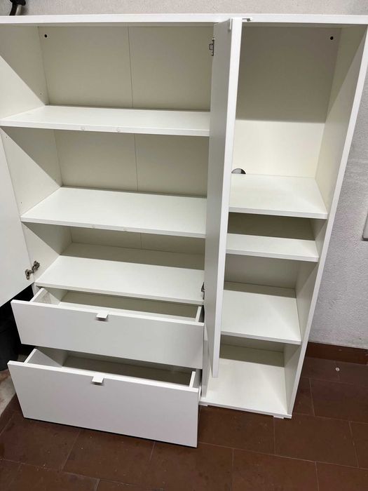 Armário IKEA VIHALS (como NOVO)
