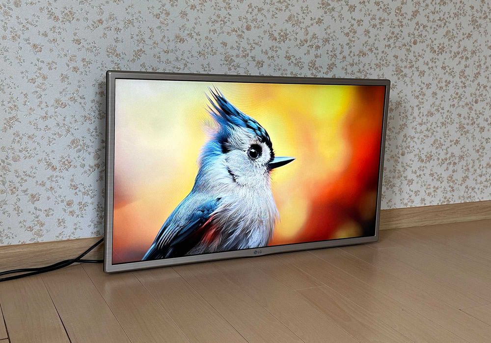 Телевізор LG 32LF5610 (32" LED IPS Full HD / DVB-T2 / HDMI / USB)