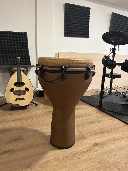 Remo Djembe como novo