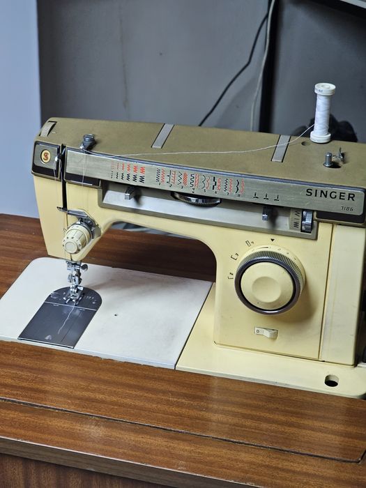 Máquina costura Singer