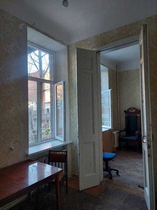 Продам 2 комнаты по ул. Сумская 80, метро Университет