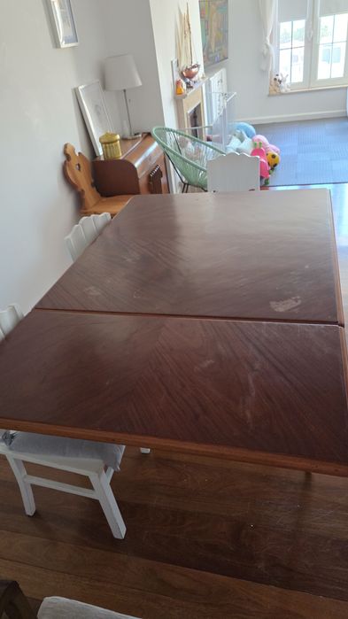 Mesa de Madeira Maciça