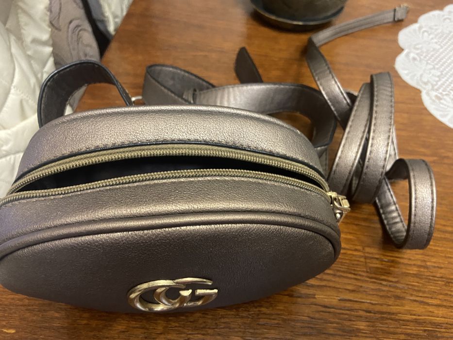 Сумочка (бананка) жіноча