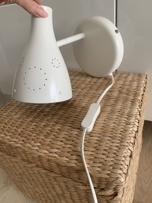 Lampka ścienna ikea snoig biała do pokoju dziecka