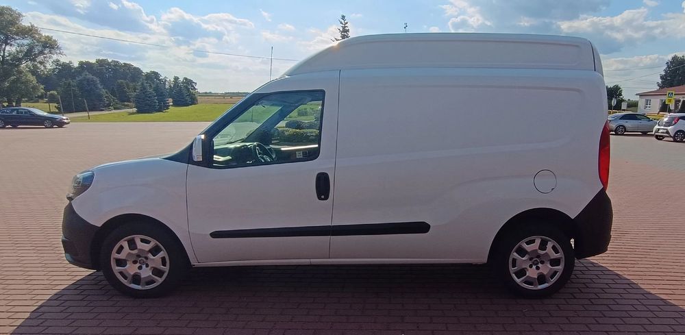 Fiat Doblo Cargo XL  Fiat Doblo Cargo XL 1.4 T-JET LPG Chłodnia